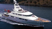Yacht TRITON Triton Forward Starboard - Image by Delta Marine
